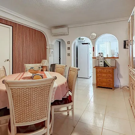 度假居 2 Bedroom Stunning In