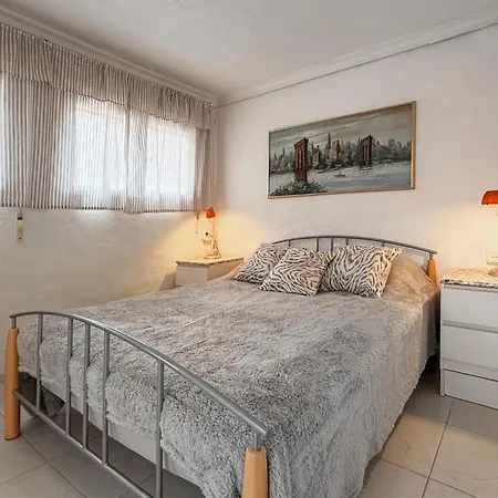 度假居 2 Bedroom Stunning In *