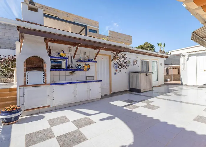 度假居 2 Bedroom Stunning In