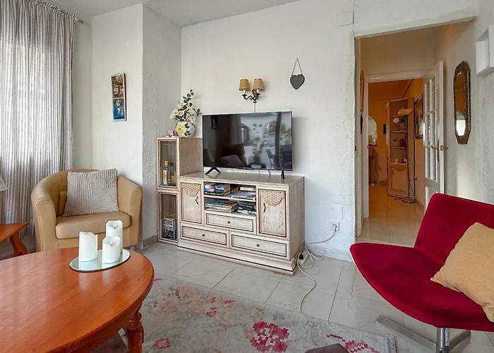 2 Bedroom Stunning In 托雷维耶哈