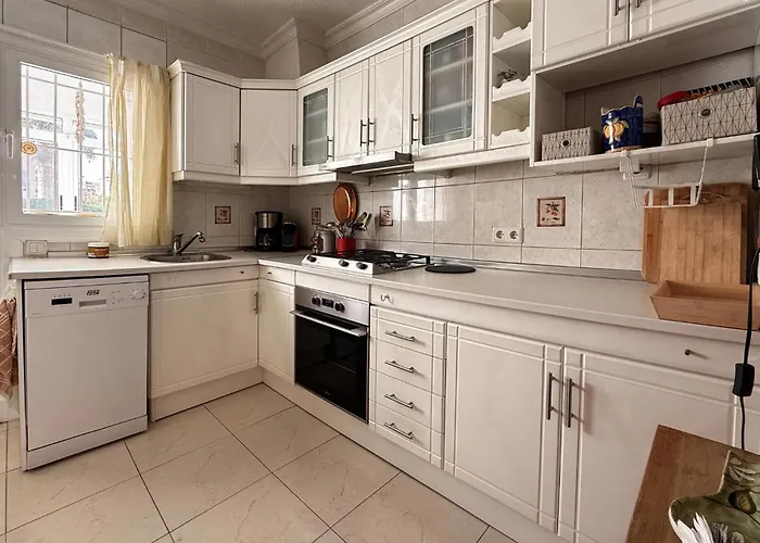 2 Bedroom Stunning In 托雷维耶哈