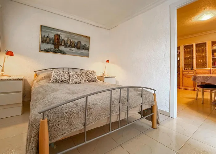 2 Bedroom Stunning In * 托雷维耶哈