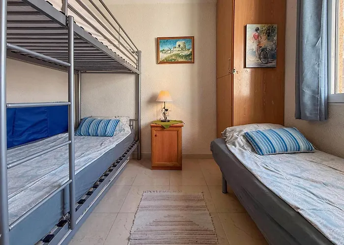 2 Bedroom Stunning In 度假居 托雷维耶哈