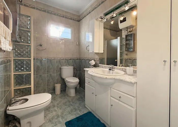 2 Bedroom Stunning In 度假居 托雷维耶哈